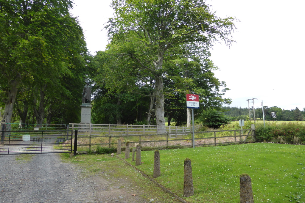 Dunrobin Castle railway station