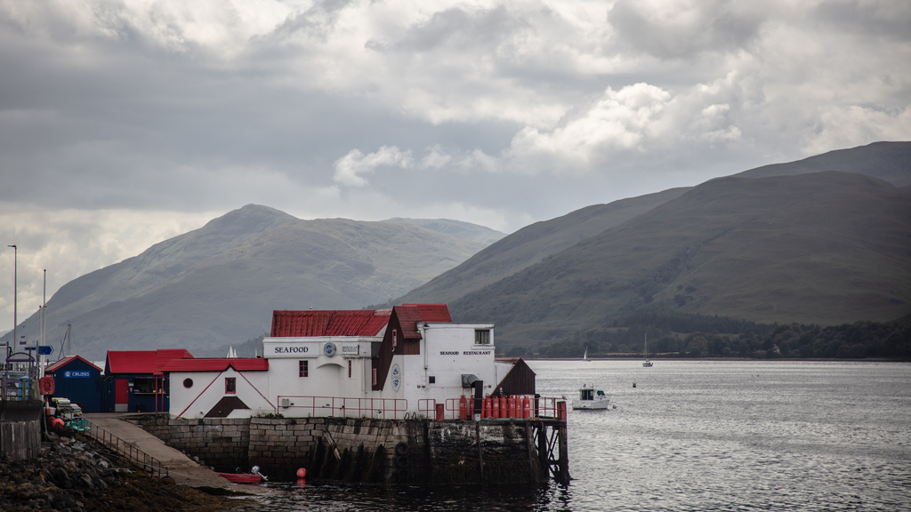 Crannog sea food restaurant Fort William
