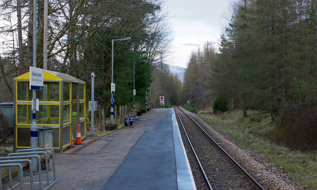 View south along the platform at Tyndrum Lower railway station